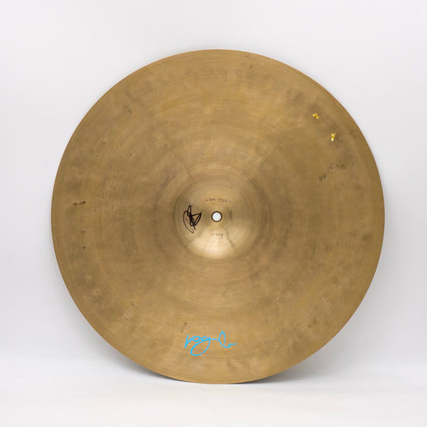 19" Glow