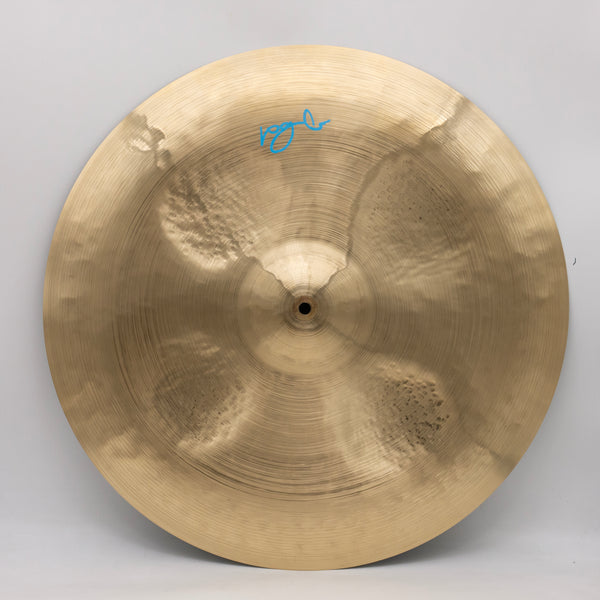 22" Thunder